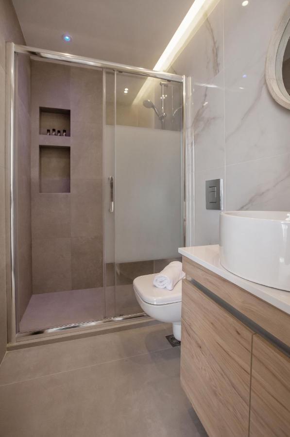Iconic Athens Suites Bagian luar foto