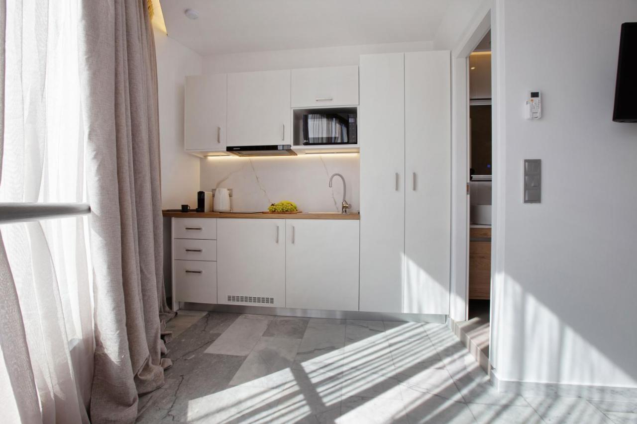 Iconic Athens Suites Bagian luar foto