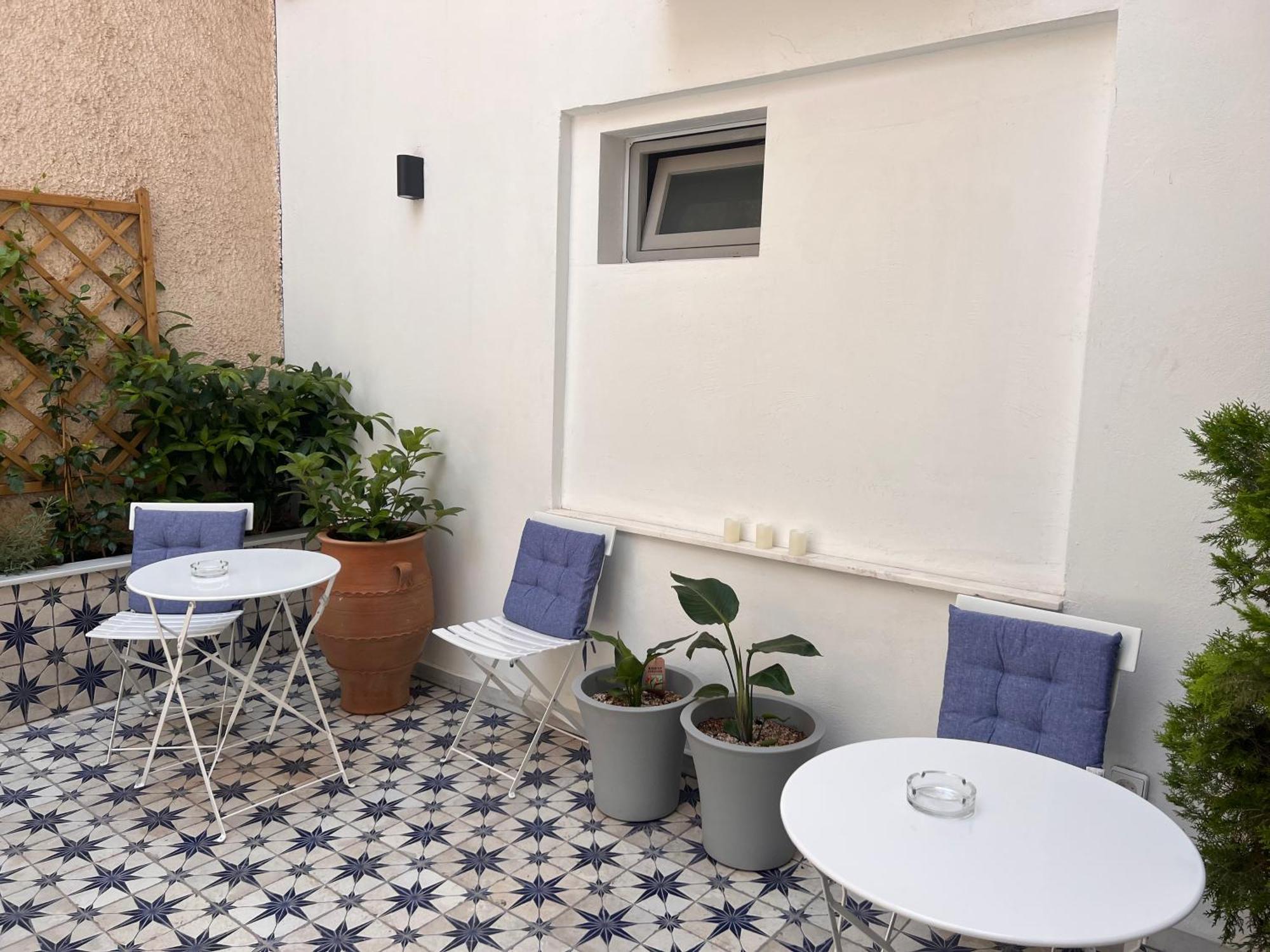 Iconic Athens Suites Bagian luar foto